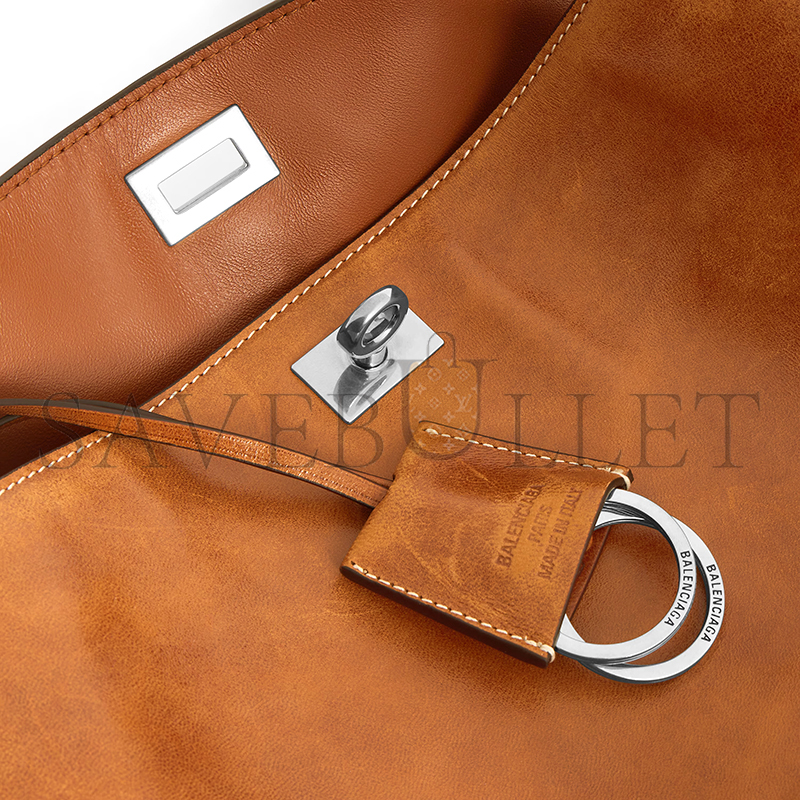 BALENCIAGA WOMEN'S RODEO HANDBAG SMALL IN TAN COWBOY 7897792ABP72753 (27*20*10cm) BALENCIAGA WOMEN'S RODEO HANDBAG SMALL IN TAN COWBOY 7897792ABP72753 (27*20*10cm)